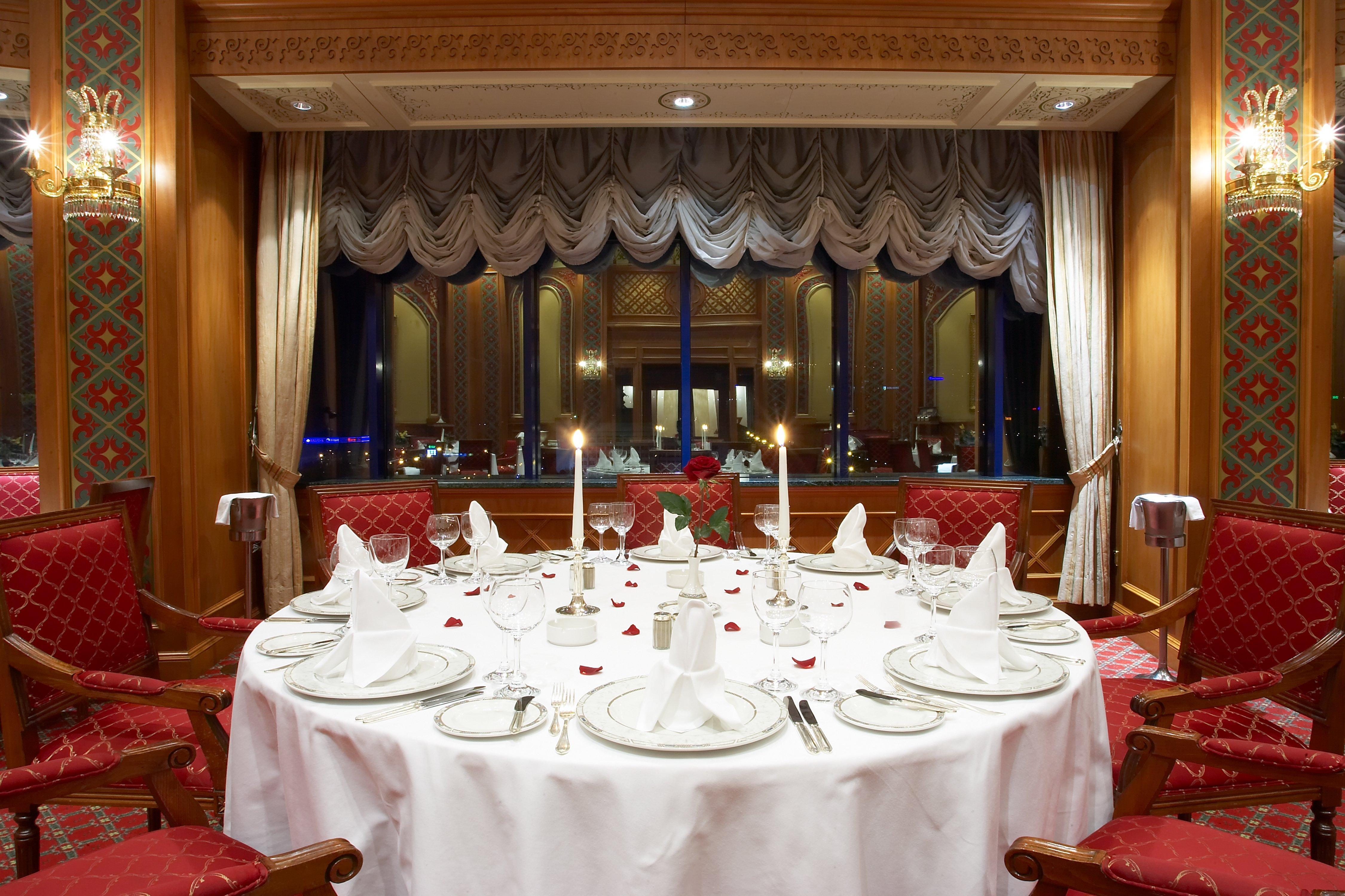 Intercontinental Almaty By Ihg Hotell Exteriör bild